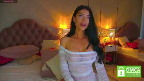 Snapshot of metishacaprice chatting on 06-08-26, 10:15 Metisha online show from 06-08-26, 10:15