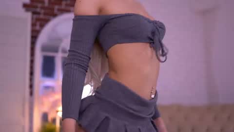 Snapshot of metishadusk chatting on 07-12-26, 05:20 Metisha online show from 07-12-26, 05:20