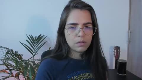Snapshot of meurief chatting on 04-24-26, 01:57 Meurif online show from 04-24-26, 01:57