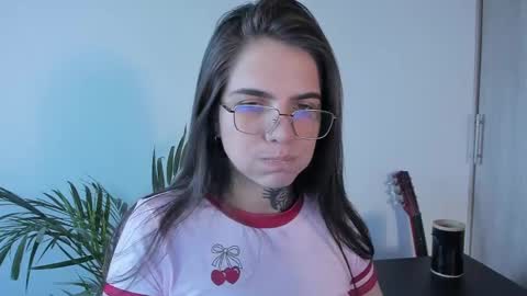Snapshot of meurief chatting on 05-24-26, 11:48 Meurif online show from 05-24-26, 11:48