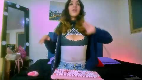 Snapshot of mew_alix chatting on 06-18-26, 08:13 mew_alix online show from 06-18-26, 08:13