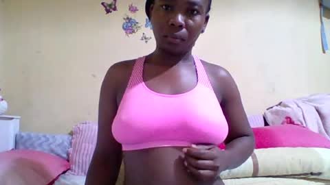 Snapshot of meybel chatting on 07-18-26, 04:27 Meybel online show from 07-18-26, 04:27