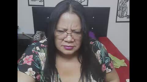 mhia1972 online show from 12-17-25, 04:02