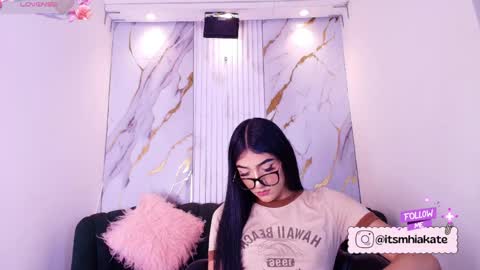 Mhia Kate online show from 05-15-26, 12:12