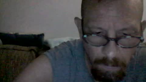 Snapshot of mhitch924 chatting on 06-13-26, 01:36 mhitch924 online show from 06-13-26, 01:36