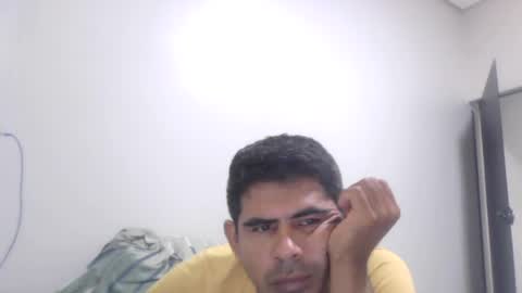 Snapshot of mi17239 chatting on 07-25-26, 08:17 mi17239 online show from 07-25-26, 08:17
