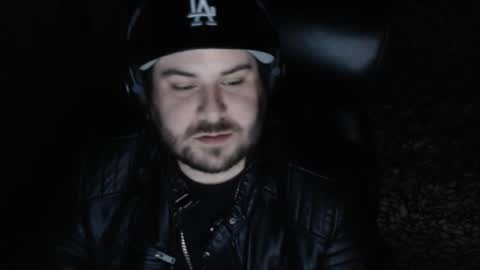 Snapshot of mi_vida21 chatting on 10-24-25, 04:47 just ask online show from 10-24-25, 04:47