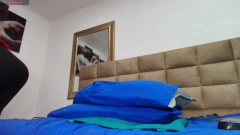 Emi online show from 01-22-25, 07:13