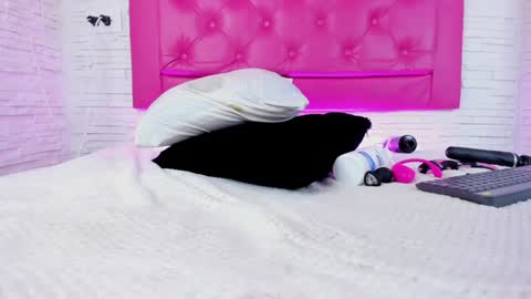 Mia Blonde online show from 01-29-25, 11:25