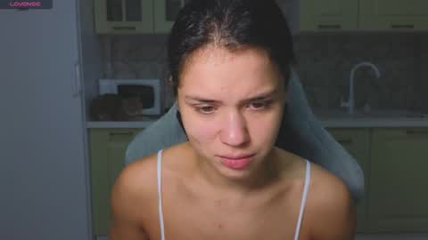 Mia online show from 10-14-25, 03:18