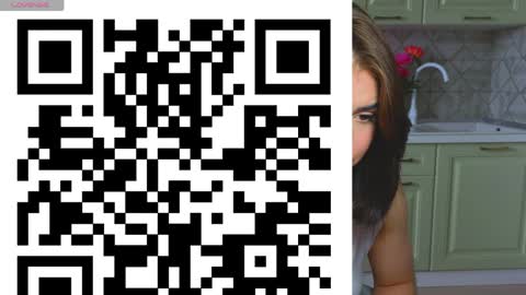 Mia online show from 05-27-26, 08:44