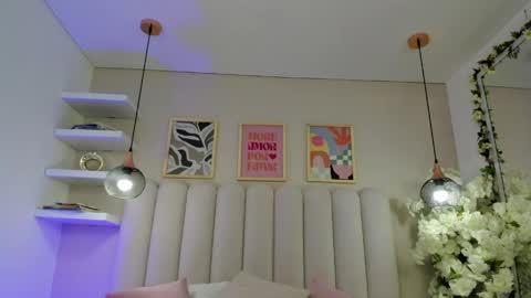 mia__bailey_ online show from 04-07-26, 03:07