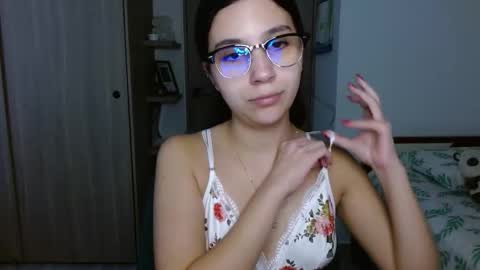 Mia online show from 12-04-25, 02:10