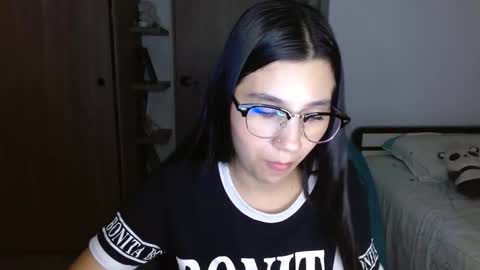 Mia online show from 03-18-26, 02:37