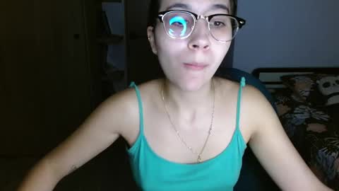 Mia online show from 04-24-26, 02:58