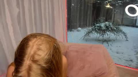 Mia  Milan online show from 01-14-26, 07:03