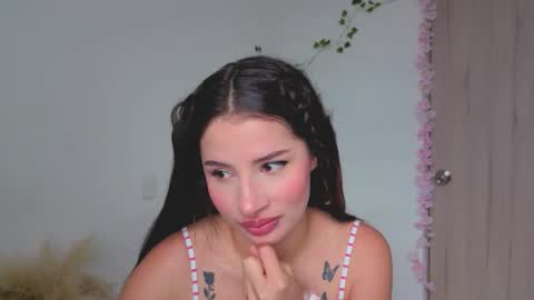 Mia adams  online show from 10-03-25, 06:16