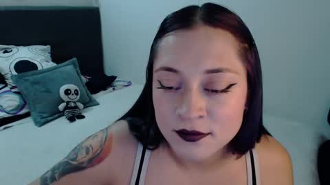 mia online show from 01-29-25, 09:07