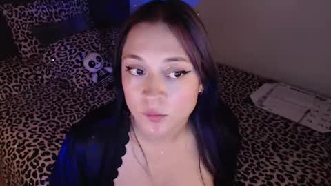 mia online show from 03-04-25, 02:17