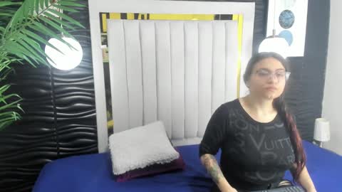 Dreams Couple online show from 01-07-25, 07:06