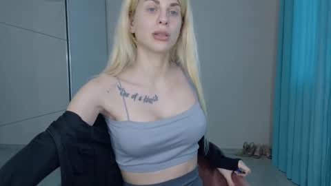 mia_angel online show from 05-23-26, 05:17