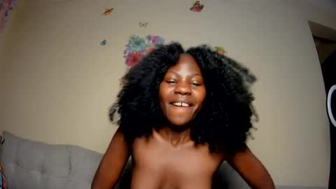mia_bellie2 online show from 07-09-26, 10:14
