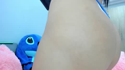Snapshot of mia_belmonte chatting on 07-22-26, 08:33 mia_belmonte online show from 07-22-26, 08:33