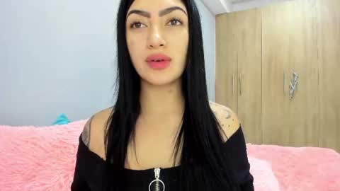 Snapshot of mia_belmonte chatting on 07-30-26, 11:31 mia_belmonte online show from 07-30-26, 11:31