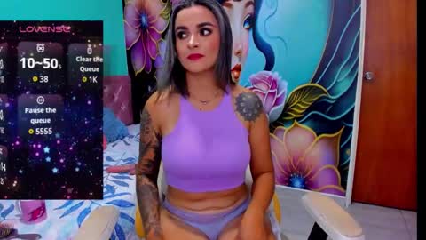 Mia online show from 12-28-24, 12:57