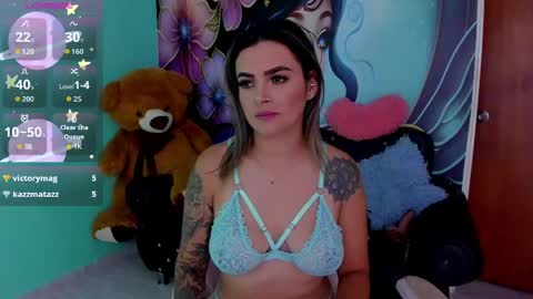 Mia online show from 05-20-26, 09:54