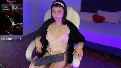 mia online show from 02-09-26, 05:00