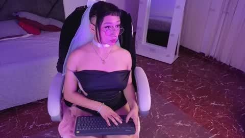 mia online show from 02-20-26, 04:42