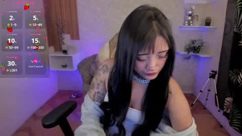 Mia online show from 12-15-24, 05:23