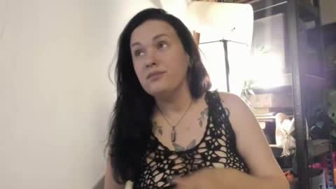 Snapshot of mia_clancy chatting on 11-30-25, 10:36 MIA online show from 11-30-25, 10:36