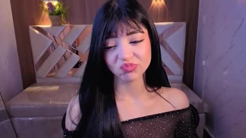 mia_collins_b online show from 12-14-25, 01:16