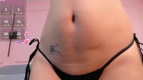 Mia 3 online show from 05-19-26, 08:48