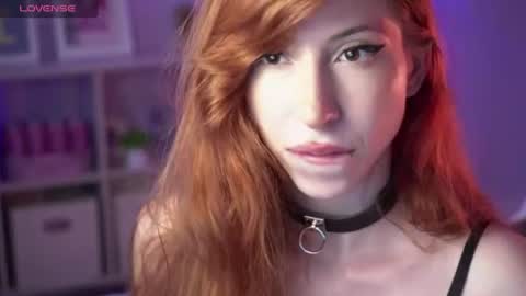 Hi I am Mia online show from 07-06-26, 08:44