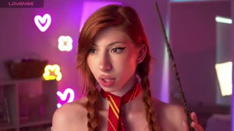 Hi I am Mia online show from 07-07-26, 08:07