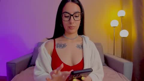 Sarah Luna online show from 03-04-26, 10:27