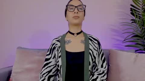 Sarah Luna online show from 05-22-26, 01:28