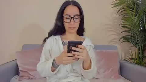 Sarah Luna online show from 06-30-26, 12:17