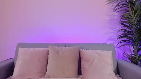 Sarah Luna online show from 07-26-26, 08:05