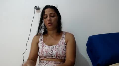mia diamon online show from 05-30-26, 05:43