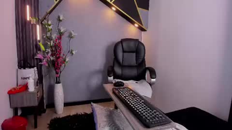 Snapshot of mia_dreaam chatting on 07-28-26, 06:20 Mia online show from 07-28-26, 06:20
