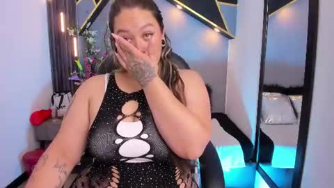 Snapshot of mia_dreaam chatting on 07-29-26, 01:53 Mia online show from 07-29-26, 01:53