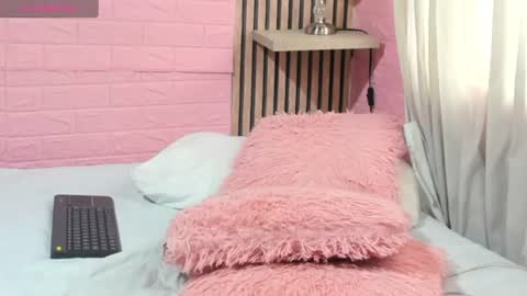 mia_elioth00 online show from 07-25-26, 09:12