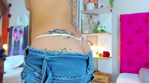 Mia Elieth online show from 02-20-26, 05:15