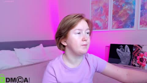 Mia online show from 10-26-25, 02:17