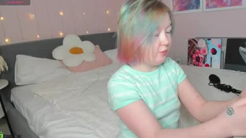 Mia online show from 02-03-26, 02:21