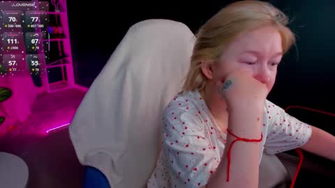 Mia online show from 03-14-26, 03:01